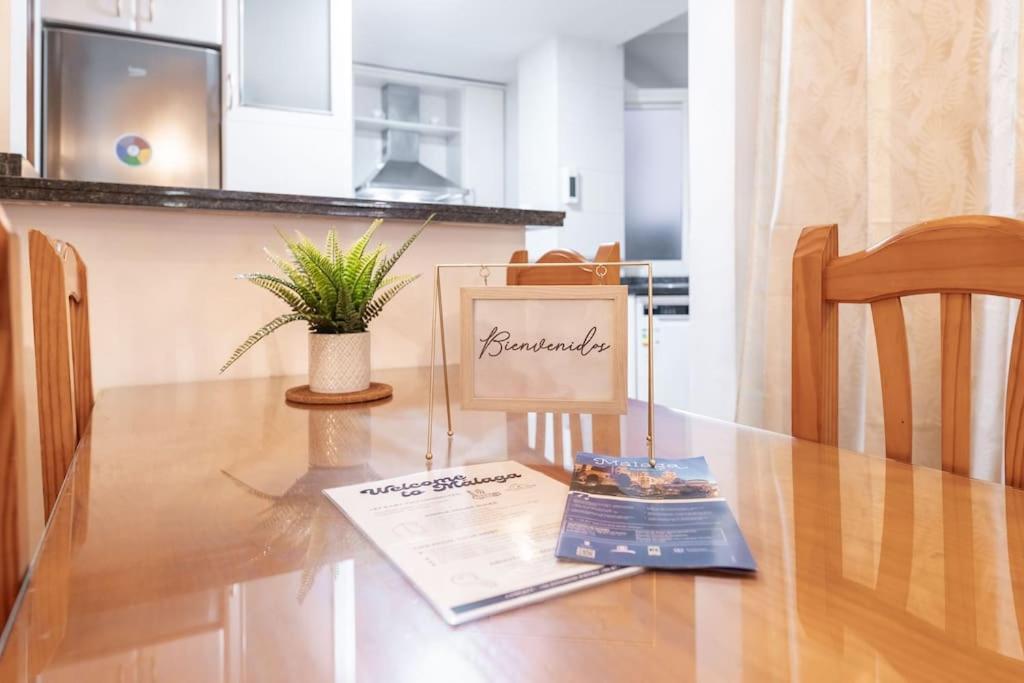 Encantador Apartamento Cerca Del Mar Málaga Kültér fotó