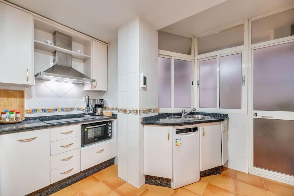 Encantador Apartamento Cerca Del Mar Málaga Kültér fotó