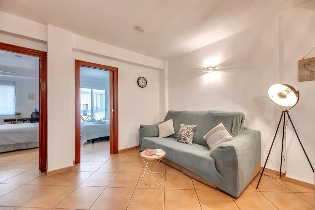 Encantador Apartamento Cerca Del Mar Málaga Kültér fotó