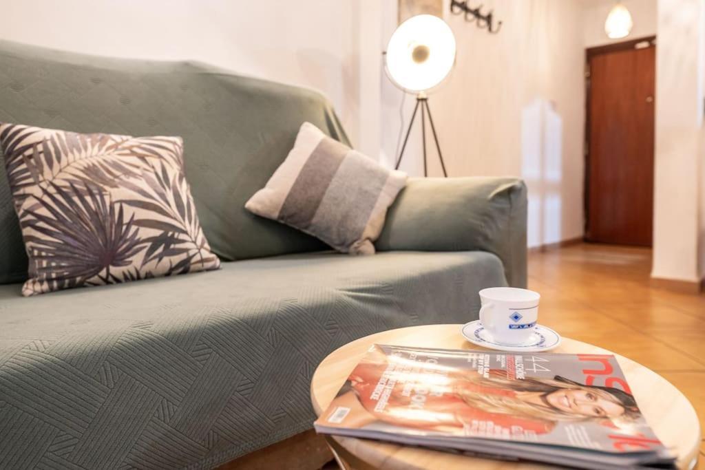 Encantador Apartamento Cerca Del Mar Málaga Kültér fotó